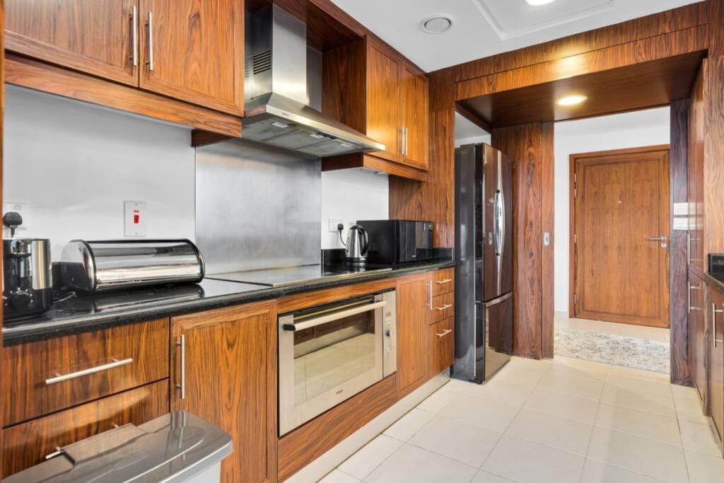 Spectacular Burj & Fountain View - Luxurious 3 Bedrooms & Maids Room - The Residences دبي المظهر الخارجي الصورة