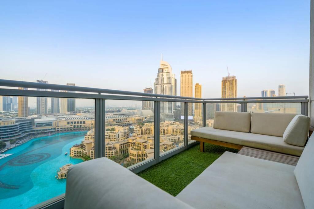 Spectacular Burj & Fountain View - Luxurious 3 Bedrooms & Maids Room - The Residences دبي المظهر الخارجي الصورة