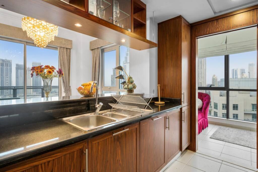 Spectacular Burj & Fountain View - Luxurious 3 Bedrooms & Maids Room - The Residences دبي المظهر الخارجي الصورة