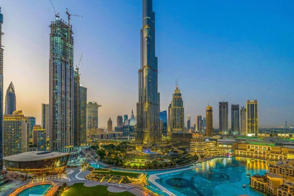 Spectacular Burj & Fountain View - Luxurious 3 Bedrooms & Maids Room - The Residences دبي المظهر الخارجي الصورة