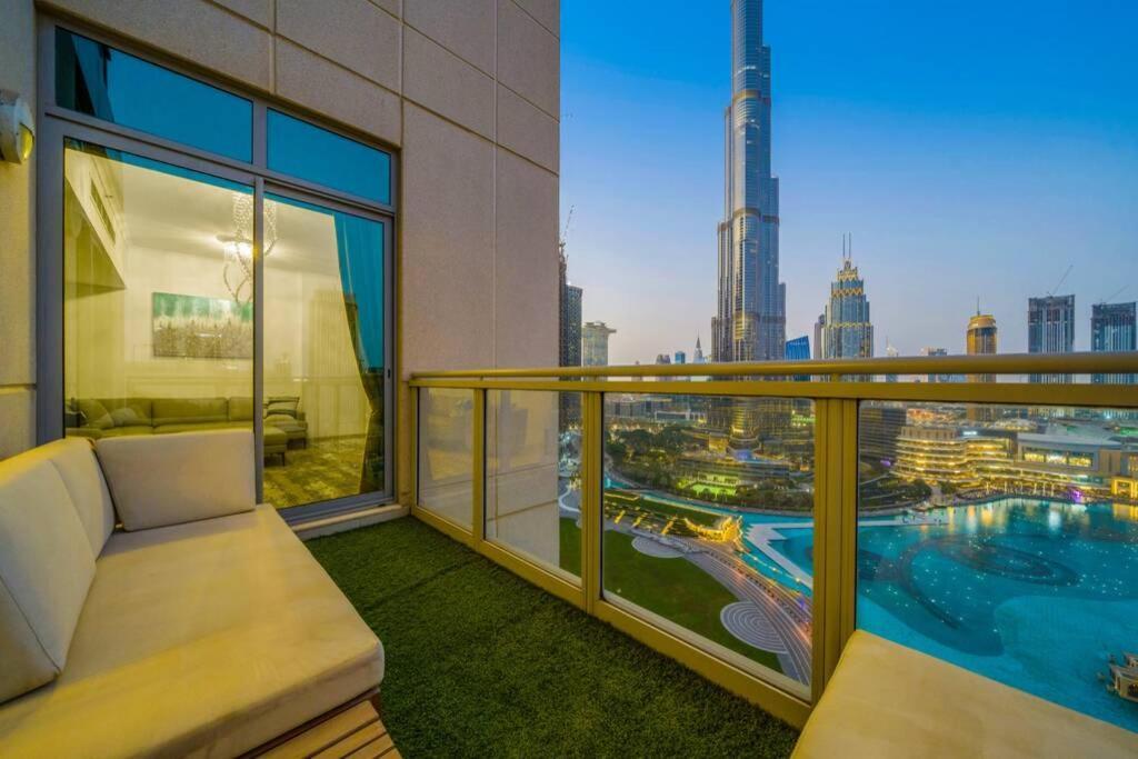 Spectacular Burj & Fountain View - Luxurious 3 Bedrooms & Maids Room - The Residences دبي المظهر الخارجي الصورة