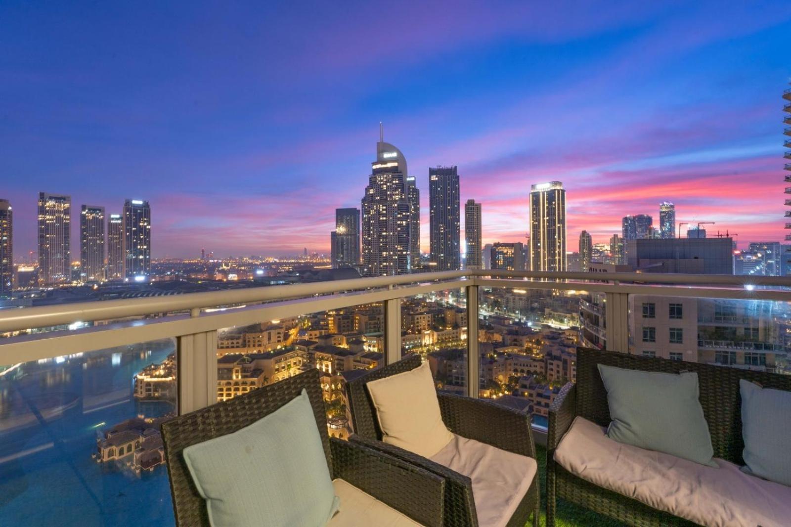 Spectacular Burj & Fountain View - Luxurious 3 Bedrooms & Maids Room - The Residences دبي المظهر الخارجي الصورة