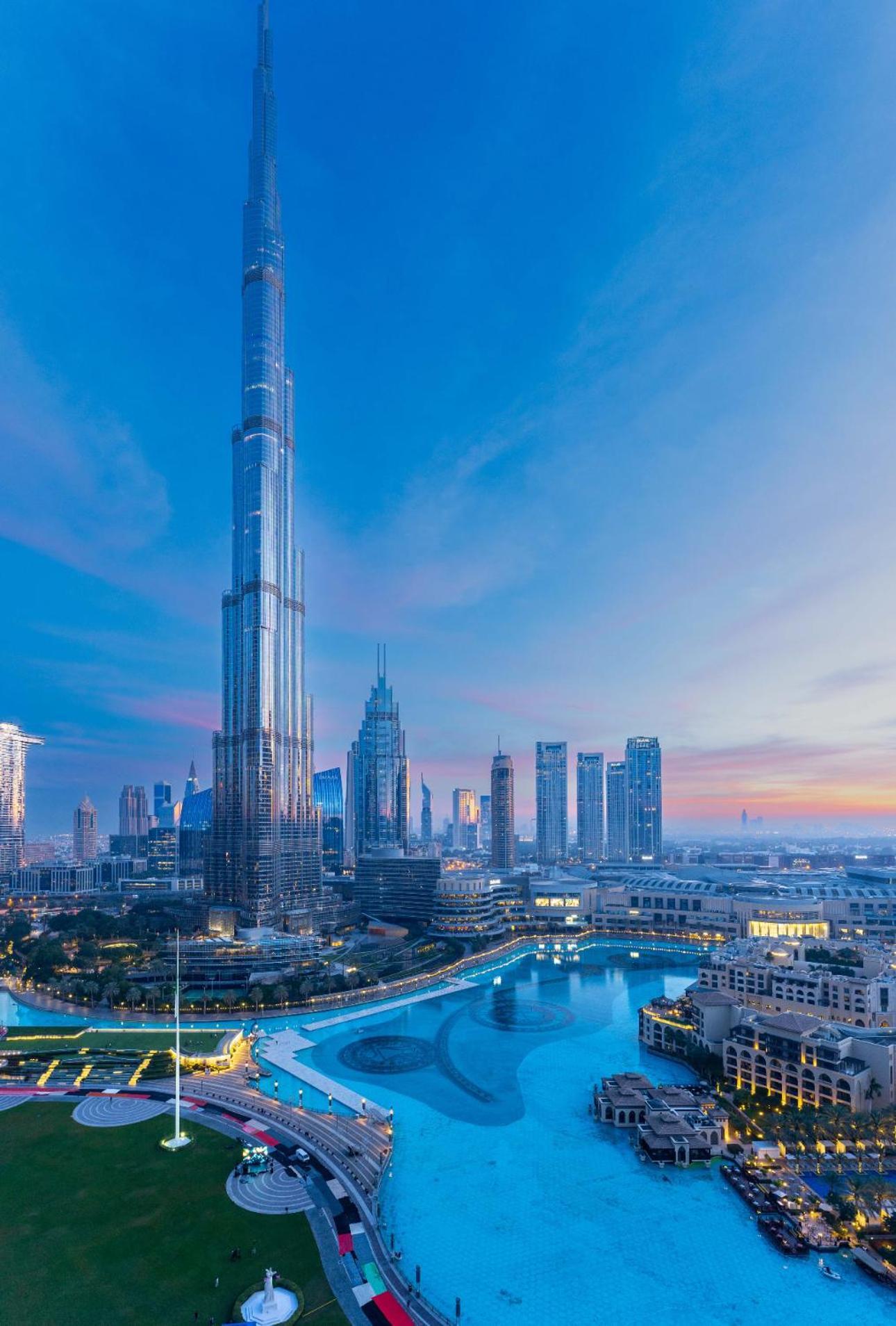 Spectacular Burj & Fountain View - Luxurious 3 Bedrooms & Maids Room - The Residences دبي المظهر الخارجي الصورة